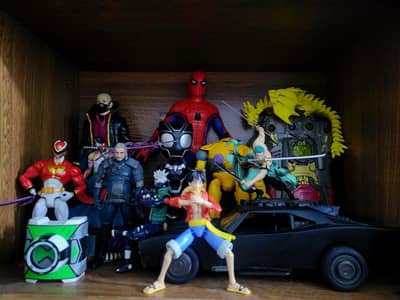 Toy Collection for Sale - Nerf Guns Marvel DC Figures Lightsabers