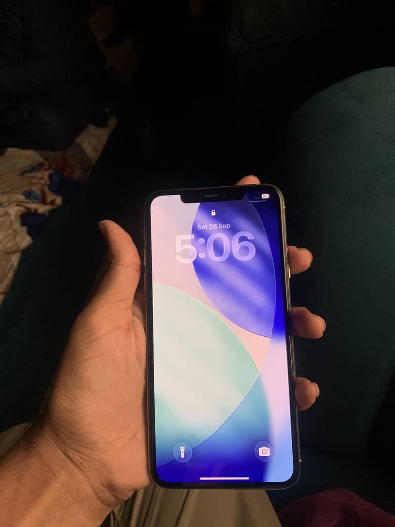 Apple iPhone 11 Pro Max 0