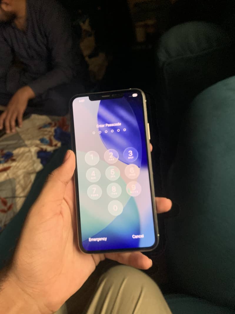 Apple iPhone 11 Pro Max 3