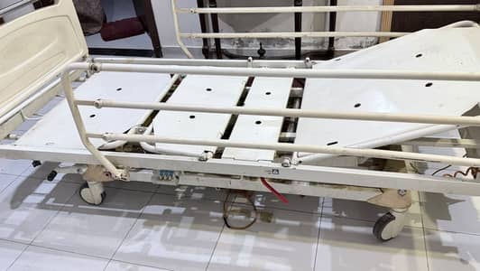 Electric patient bed