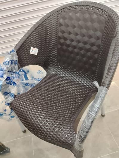 Cafe & Restaurant Chairs for Sale – Rs. 1350 Each