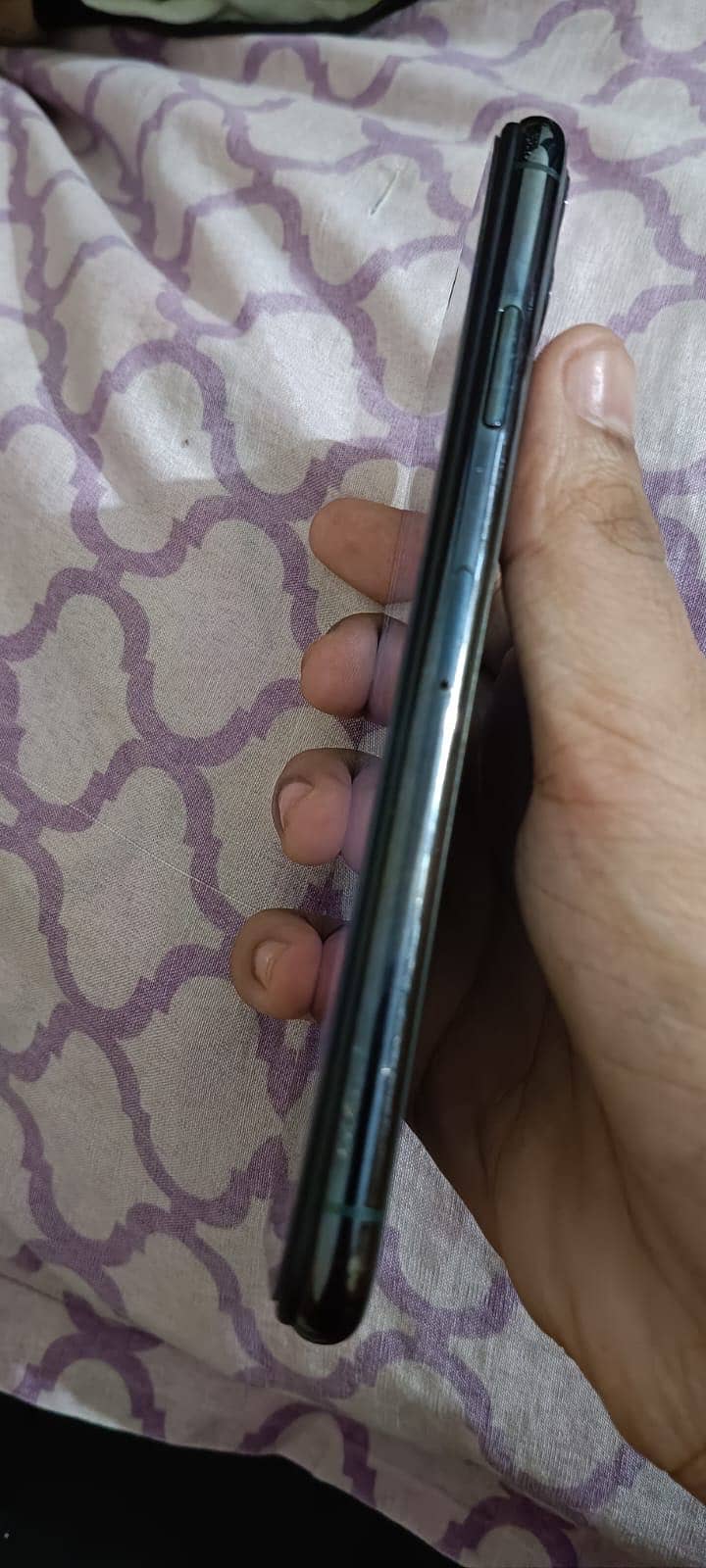 Apple iPhone 11 Pro Max 9