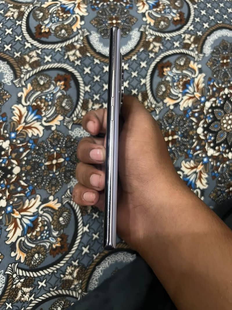 Xiaomi Redmi Note 14 Pro 4