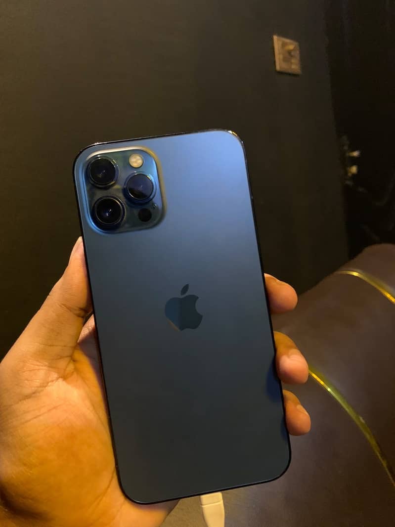 Apple iPhone 12 Pro Max 3