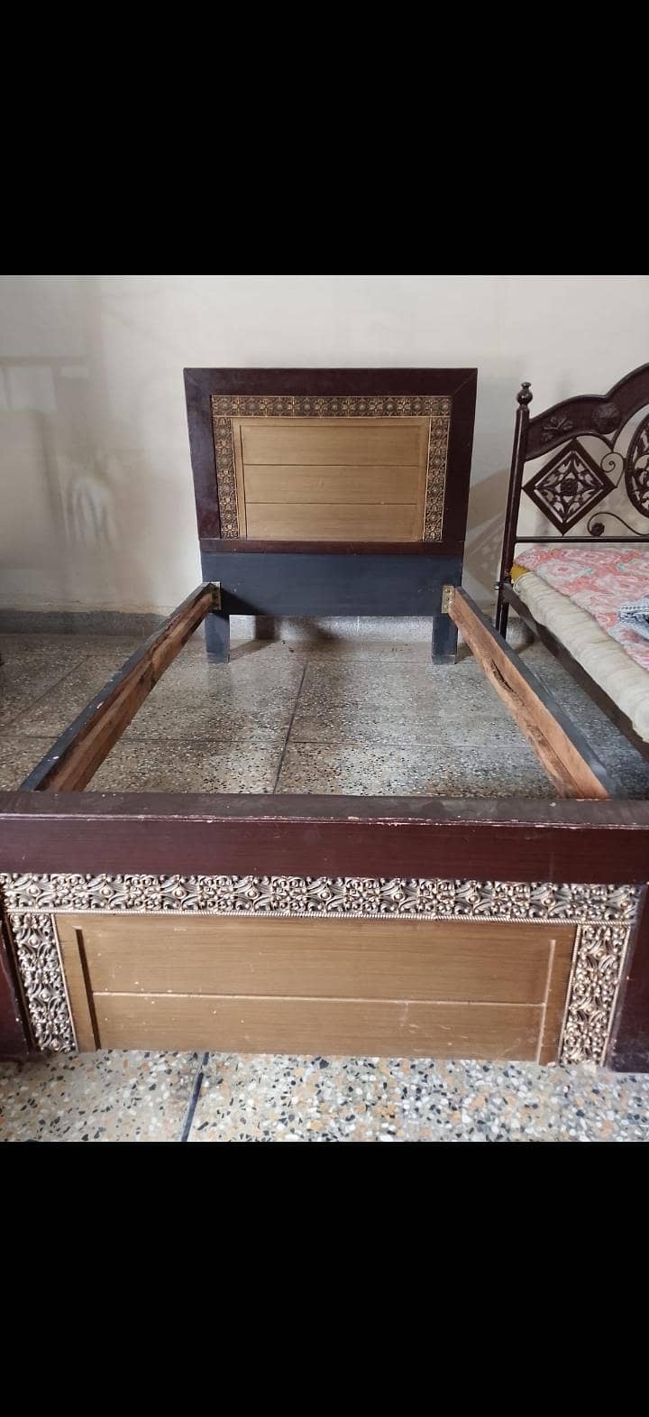 single bed 0