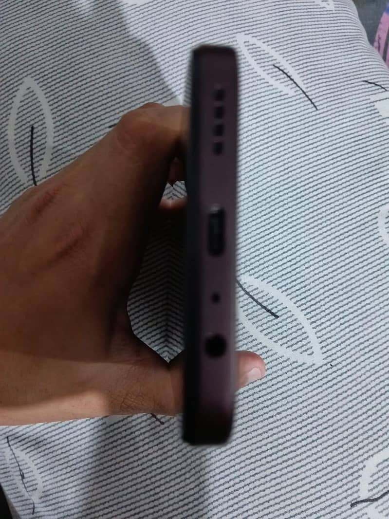 OPPO A6C 1