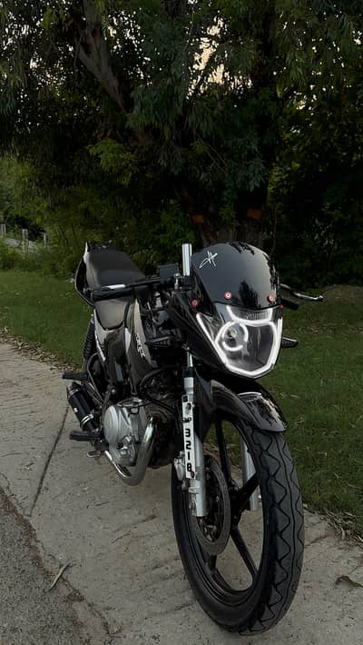 Yamaha ybr 125 ESD fully modified