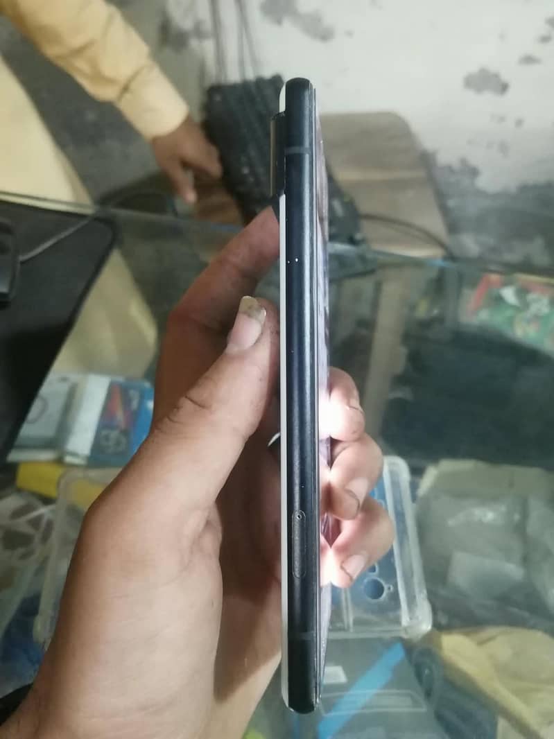 Google Pixel 6 4