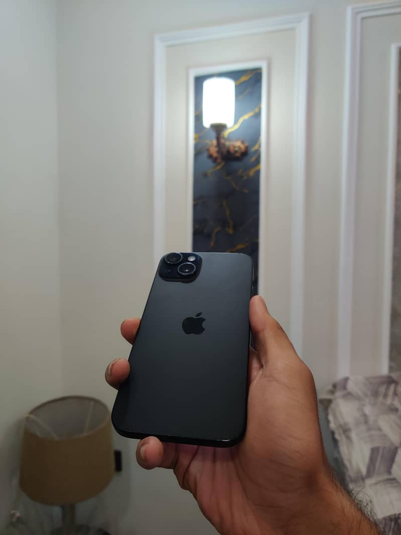 Apple iPhone 15 plus 4