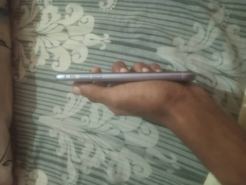 iPhone 11 5