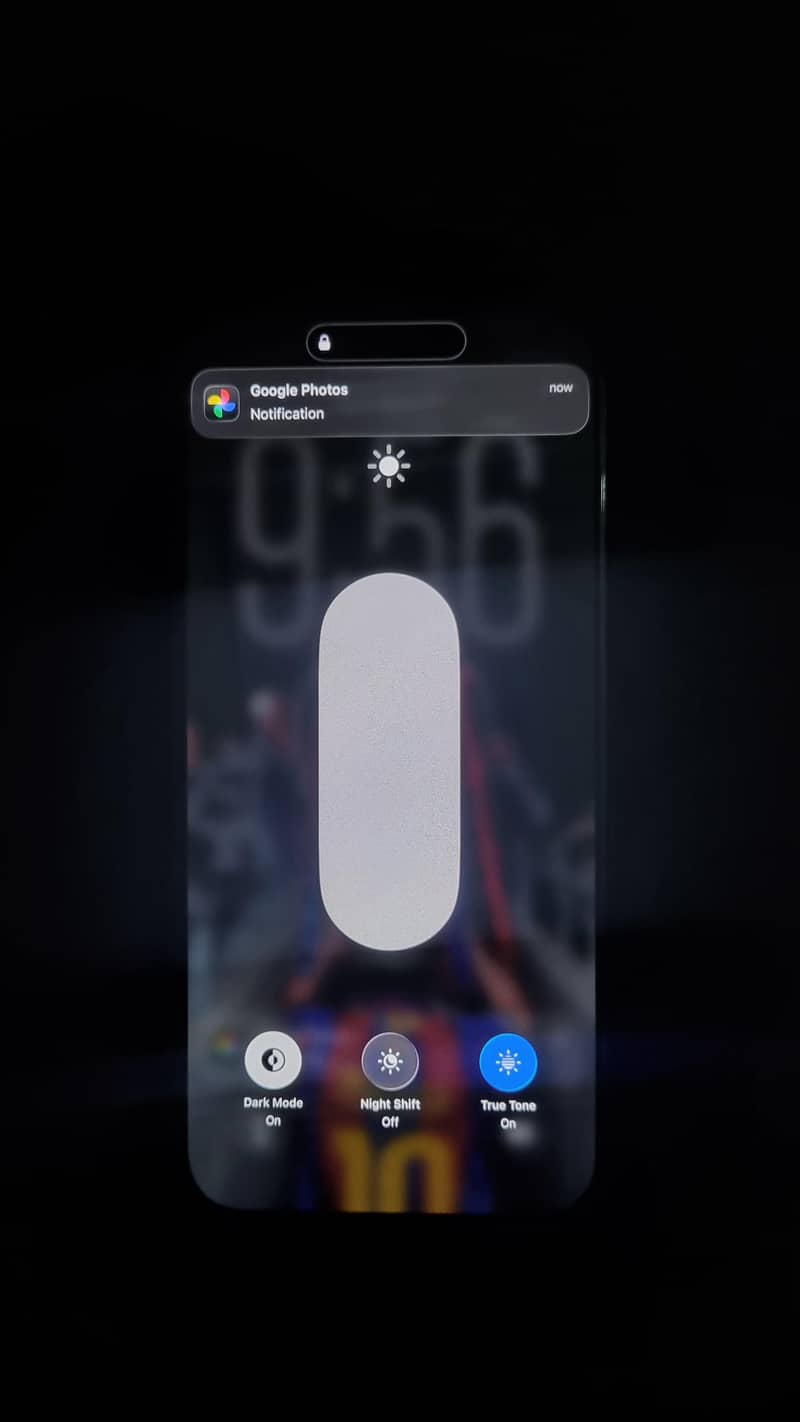 Apple iPhone 16 Pro Max 1