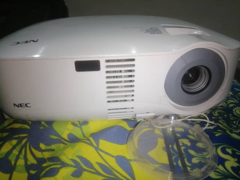 NEC  Projector Multimedia 6