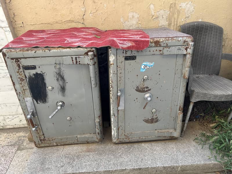 Safe (Tijory) 1