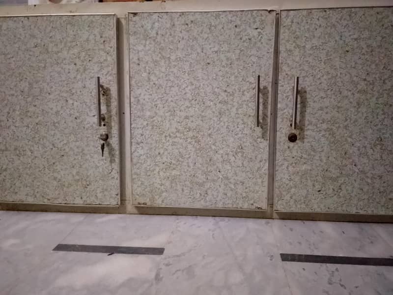 cabinet 0