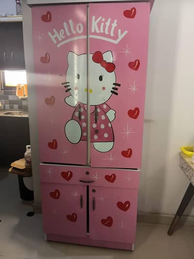 kids wardrobe 2door urgent sale