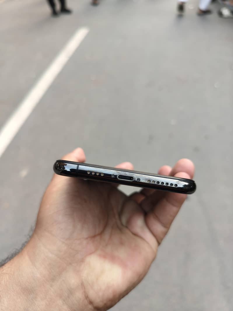 iPhone XS Max 3