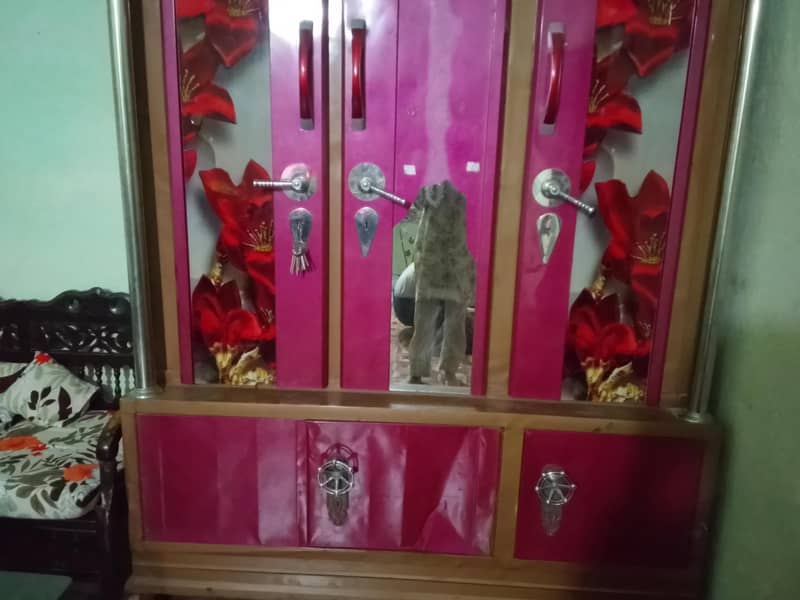 Wardrobe 0