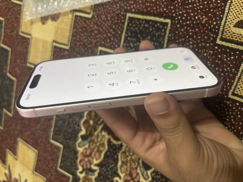 Apple iPhone 15 5