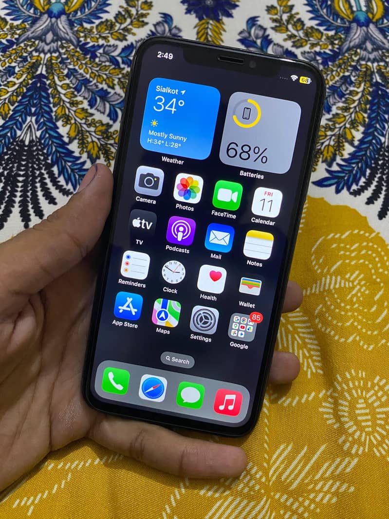 Apple iPhone X 3