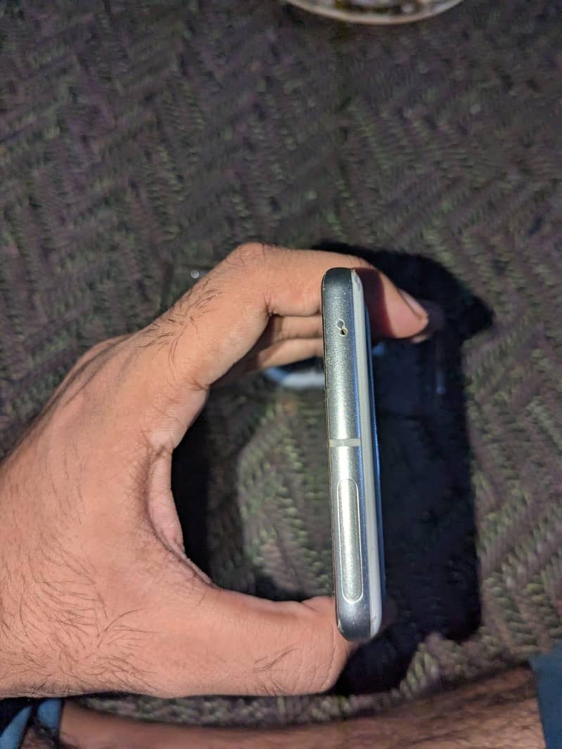 Google Pixel 7 Pro 6