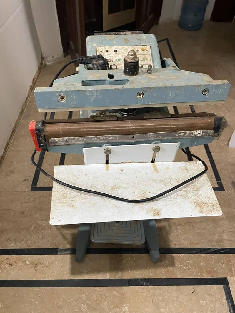 Sealing/packing machine 2