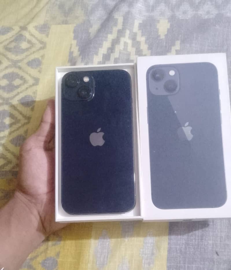 Apple iPhone 13 4