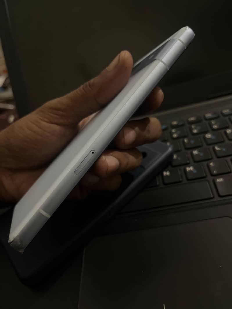 Google Pixel 7a 5