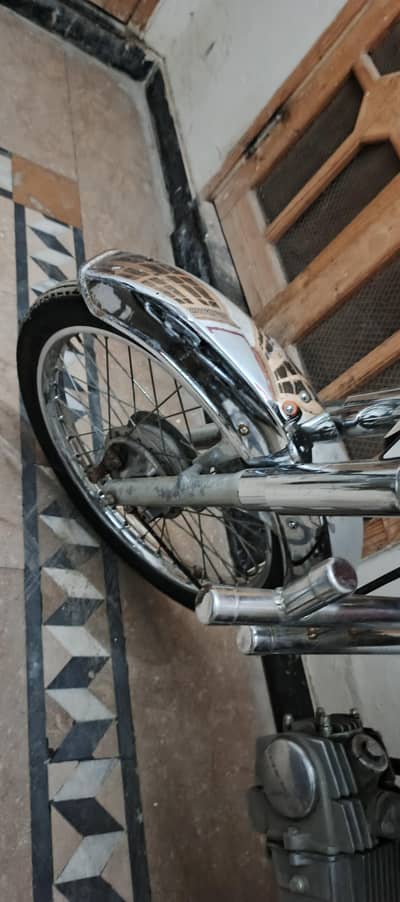 For Sale: United 2022 Model Bike       Demand: Rs. 90,000