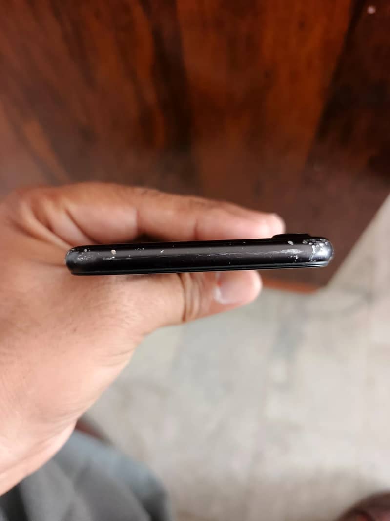 Apple iPhone 7 1