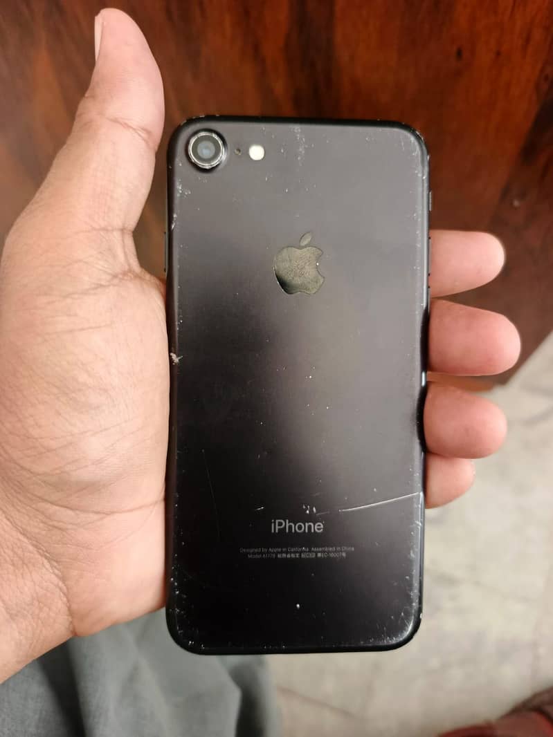 Apple iPhone 7 5
