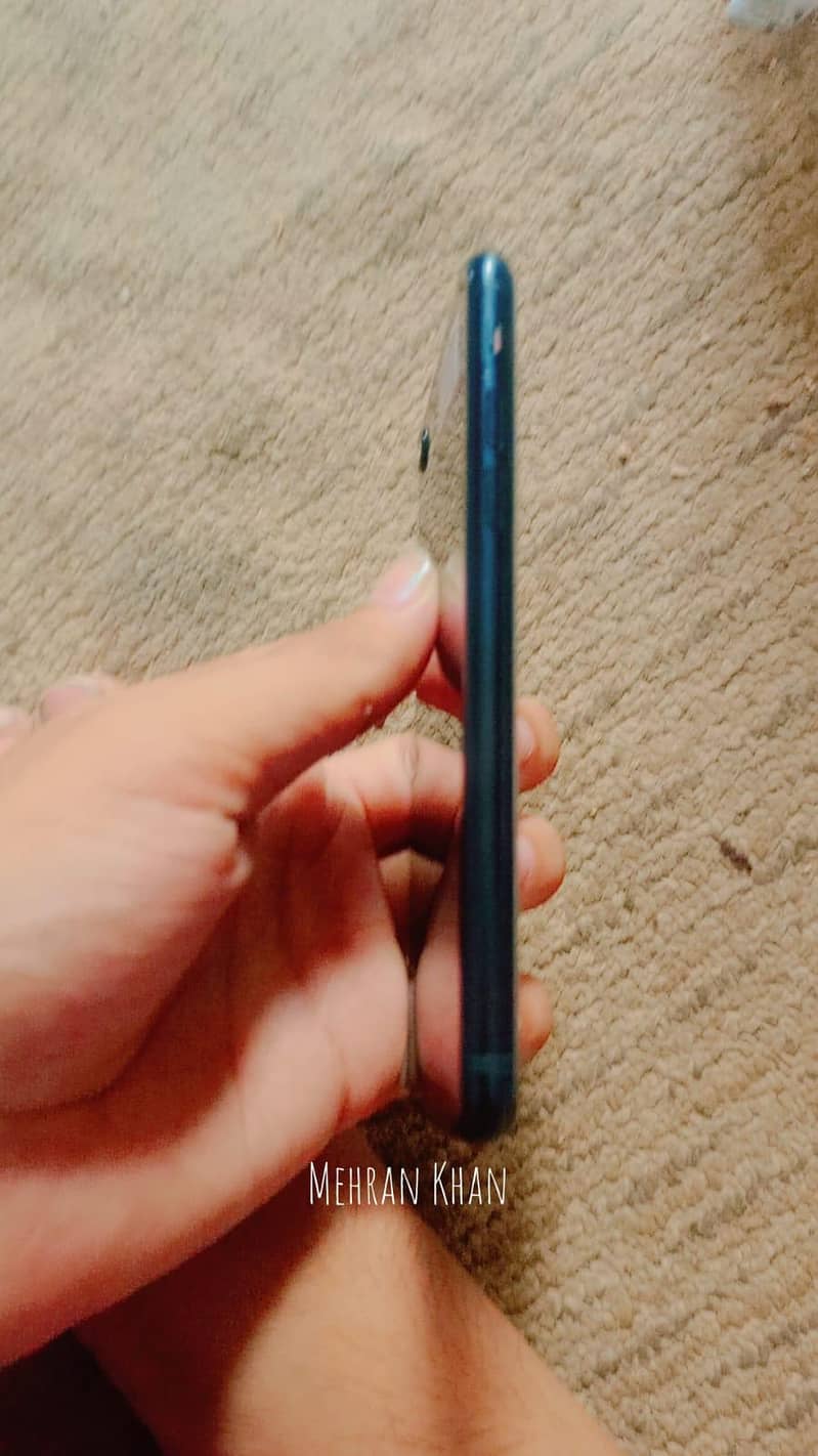 Apple iPhone SE 3