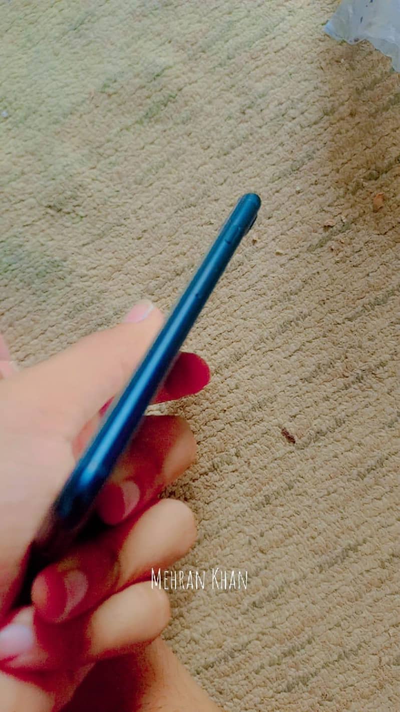 Apple iPhone SE 4