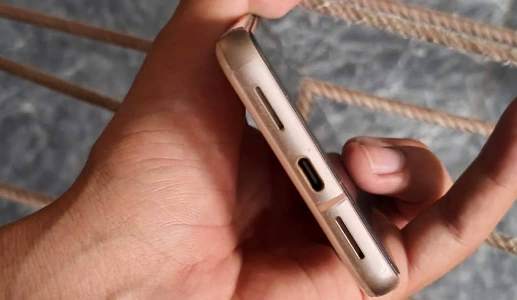 Google Pixel 8 1