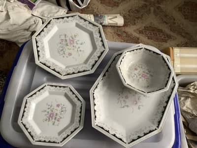 Dinner Sets Exclusive