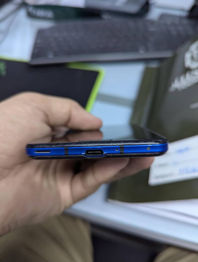 Sharp Aquos R5G 2