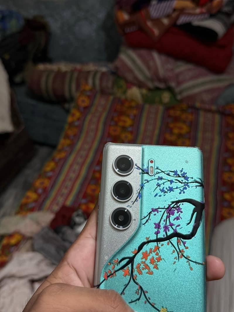 Tecno CAMON 40 Pro 2