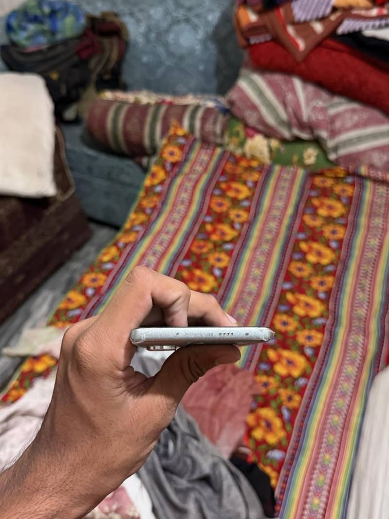 Tecno CAMON 40 Pro 3