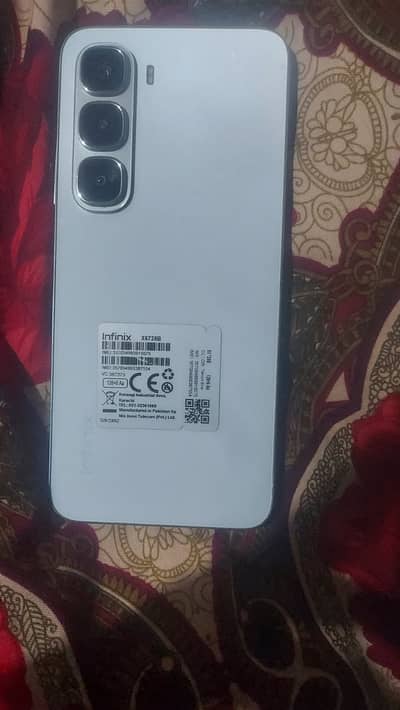 Mobile All ok koi falt nhi ha 3 month warnti ha jis Lina ha wo rabta k