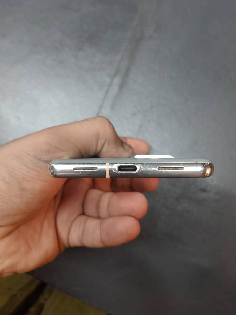 Google Pixel 7 Pro 4