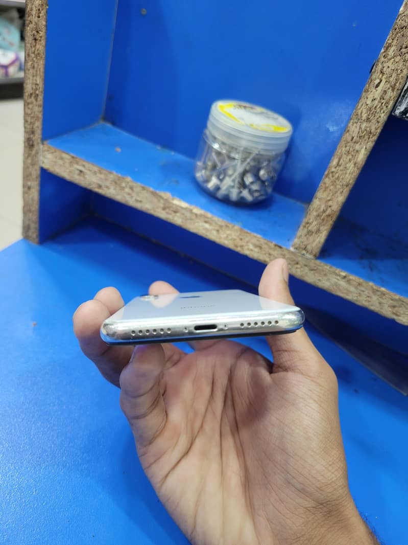 Apple iPhone X 2
