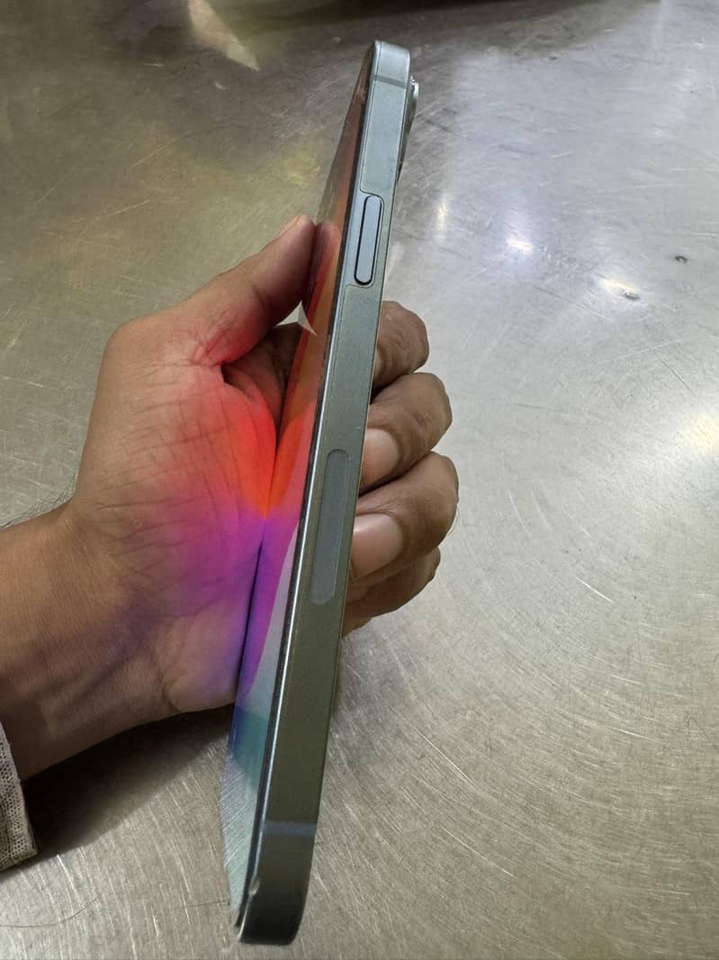 Apple iPhone 14 plus 4