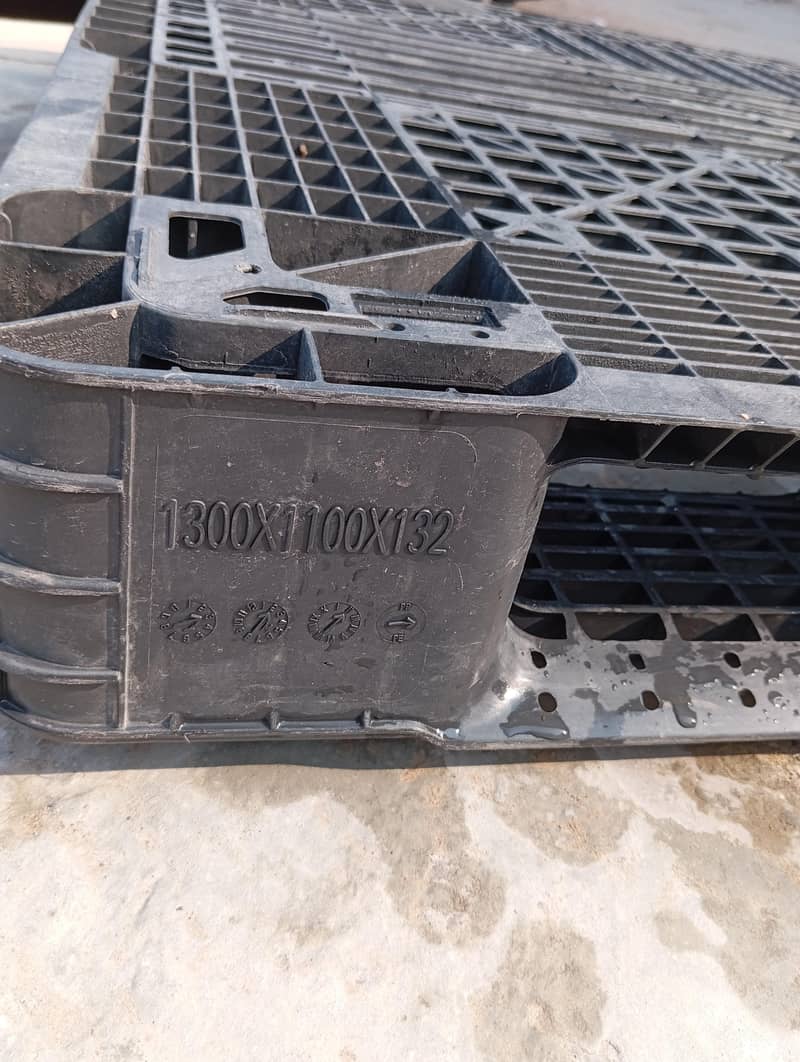 pallets 2