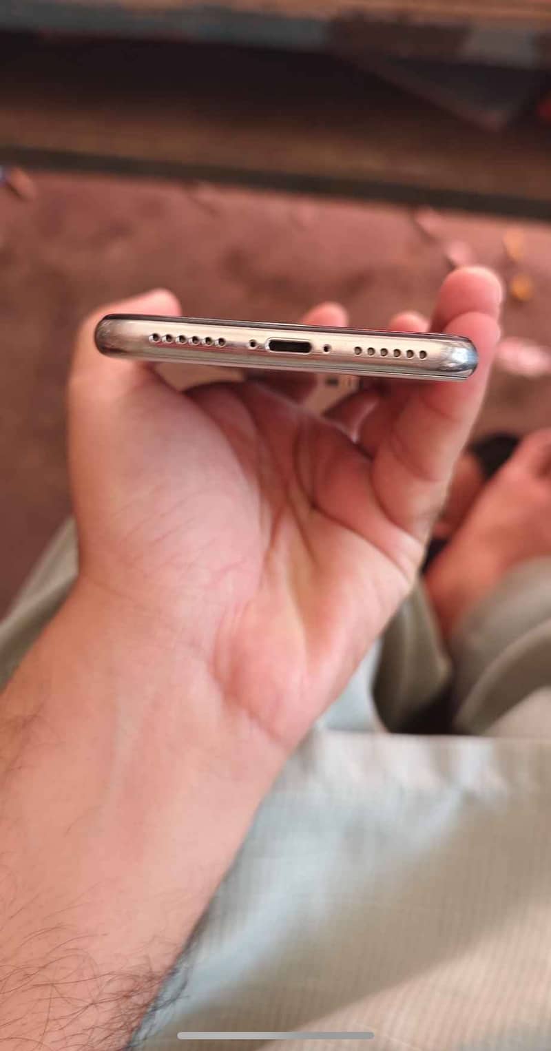Apple iPhone X 2