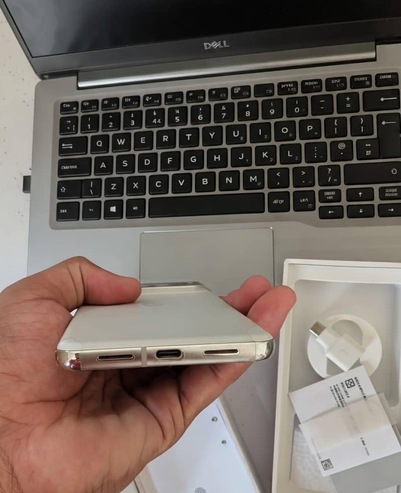 Google pixel 8 pro 1