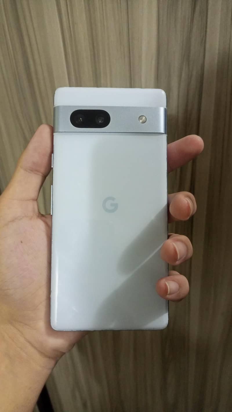Google Pixel 7a 4