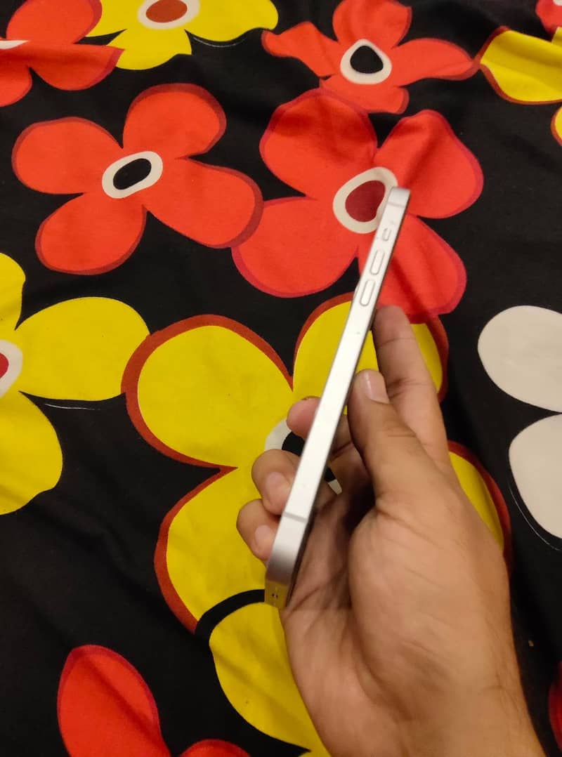 Apple iPhone 14 plus 5