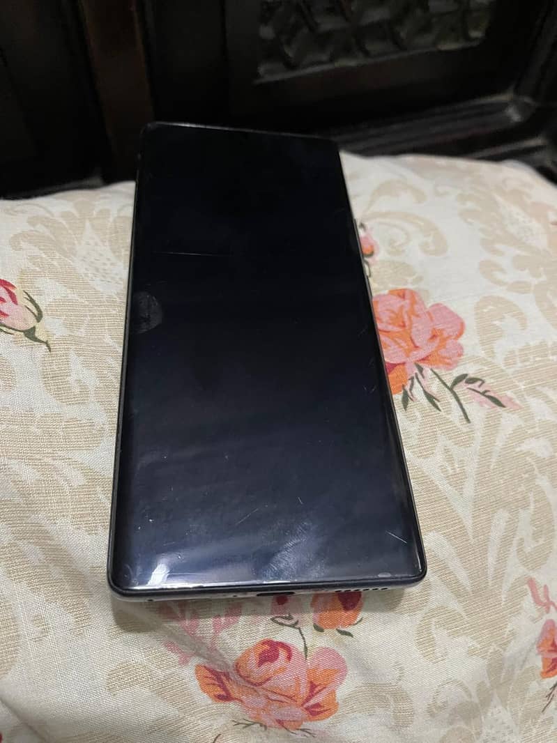Tecno Spark 20 Pro Plus 2