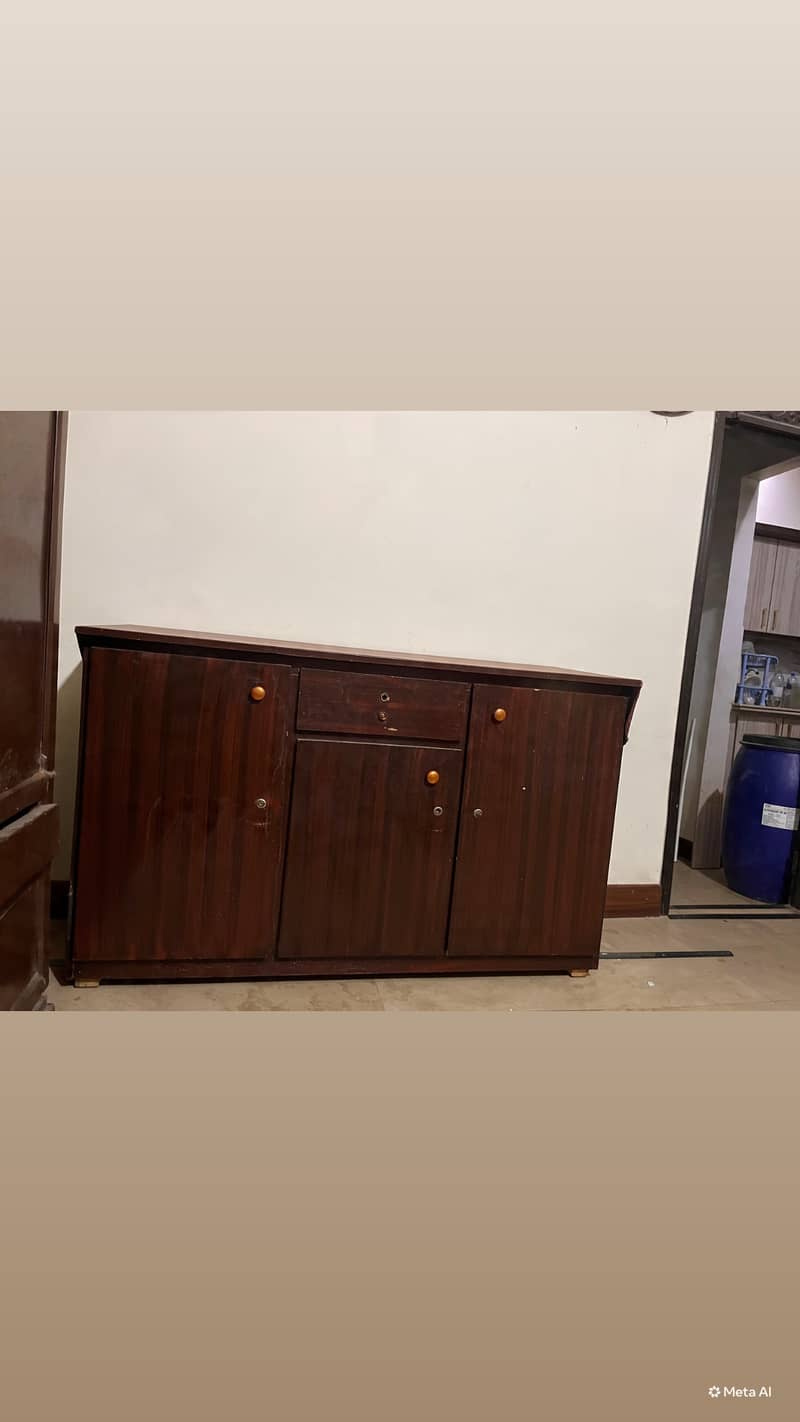 Used console/cupboard/table 0