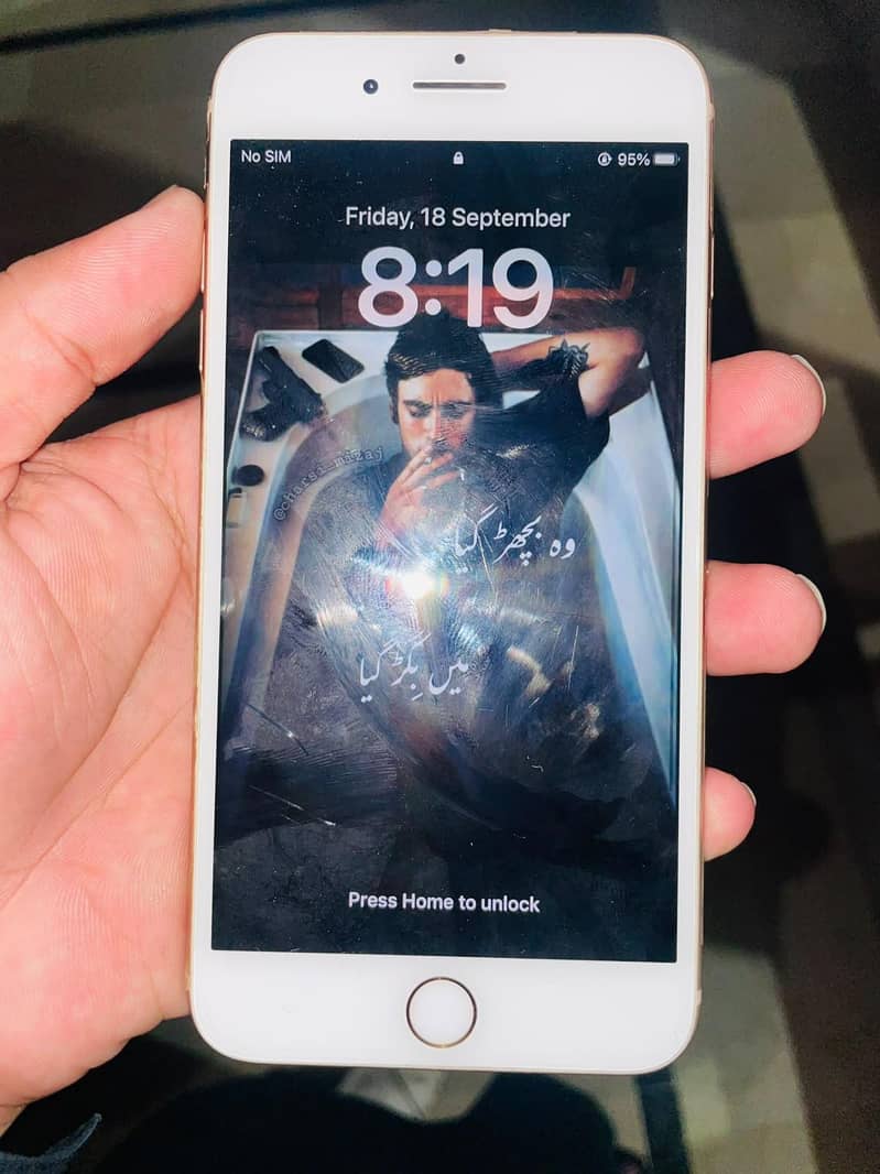 Apple iPhone 8 Plus 3