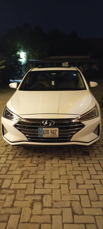 Hyundai Elantra 2022